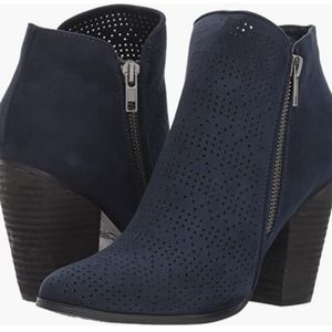Carlos Santana Hacey Navy booties
